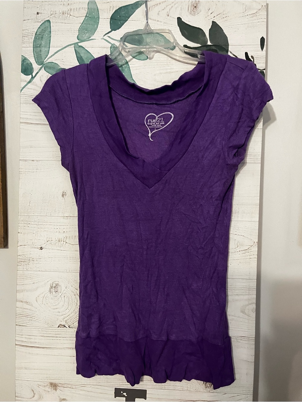 Rue21 Purple V-Neck Short Sleeve Top